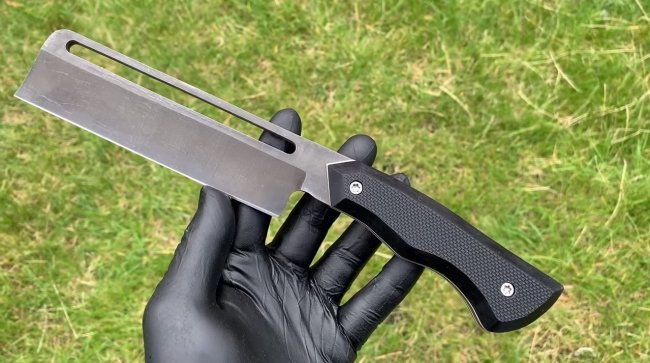 Крепкий нож-топорик из стали 8670